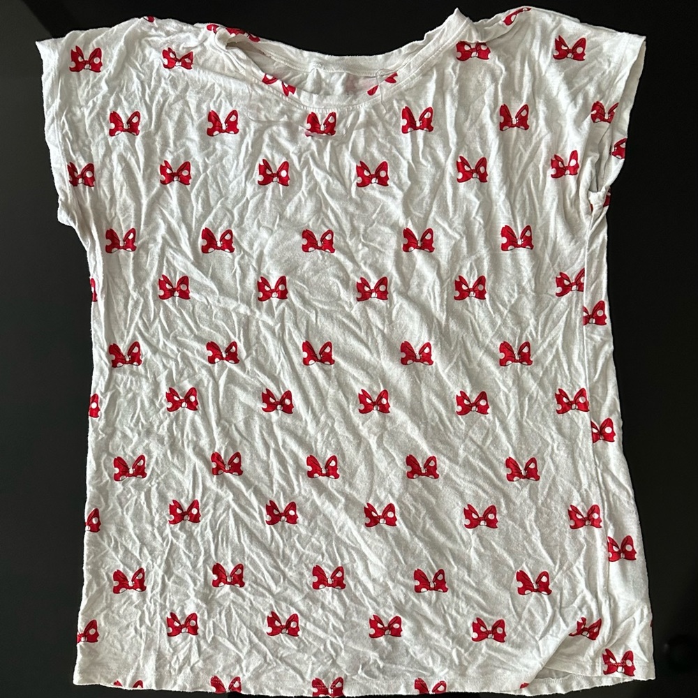 Disney parks womens minnie mouse shirt